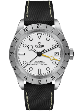 tudor-black-bay-pro-m79470-0006